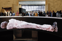 Melihat Koleksi Museum...