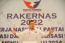 Hary Tanoesoedibjo Buka...