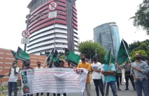 HMI Albatutah Tuntut...