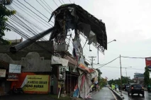 Angin Kencang di Sleman,...