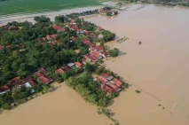 Banjir Akibat Luapan...