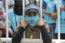 Unjuk Rasa Pengungsi...