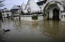 Penampakan Pemakaman...