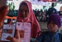 Pencairan Dana Bantuan...
