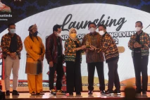 Peluncuran Calendar...