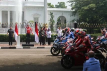 Presiden Jokowi Lepas...