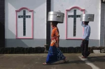 Tradisi Sadranan Penuh...