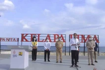 Presiden Jokowi Resmikan...
