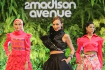 Peragaan Busana 2Madison...