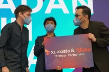 Hadirkan Tayangan Premium,...