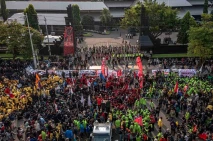 Lautan Massa Aksi Unjuk...