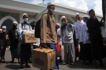 Hindari Kemacetan, Santri...
