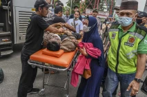 Penumpang Bus Sinar...