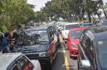 Kemacetan di Jalan Raya...