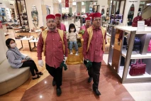 Menikmati Momen Libur...