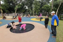 Libur Sekolah Diperpanjang,...