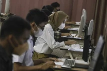 UTBK Hari Pertama di...