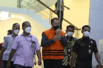 KPK Tahan Irfan Kurnia...