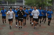 Latihan Perdana Timnas...