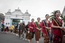 Parade Kebaya Nusantara...