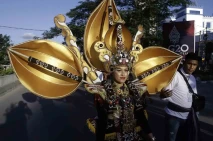 Warna-Warni Festival...