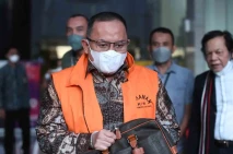Dodi Reza Alex Divonis...
