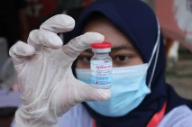 Vaksin Booster Jadi...