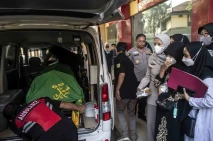 Jenazah Korban Kecelakaan...