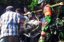 Penemuan Serpihan Pesawat...