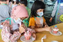 Peringati Hari Anak...