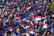 Ratusan Simpatisan Partai...