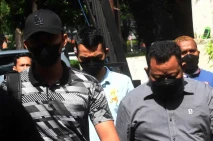 Masih Berlanjut, Ajudan...