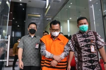 KPK Tahan Wakil Ketua...