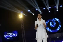 Mengantar Gelar Mengantar...