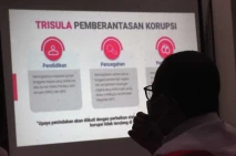 Puji Firli dkk Tangkap...