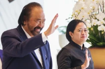 Bahas Kerja Sama Politik,...