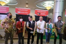 Menkop UKM Teten Masduki...