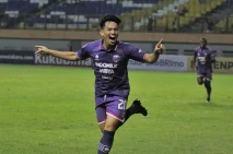 Persita Tangerang Kalahkan...
