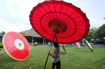 Persiapan Festival Payung...