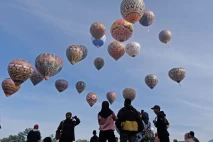 Java Baloon Attraction...