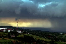 Puncak Musim Hujan Terjadi...