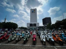 Ratusan Scooterist di...