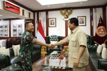 Momen Hangat Prabowo...