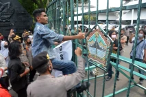 Demo Tolak BBM, Mahasiswa...