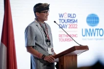 Sandiaga Uno Hadiri...