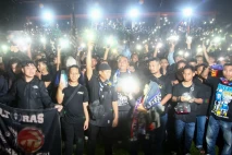 Doa Solidaritas Suporter...