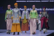 IN2MOTIONFEST Tampilkan...