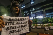 Aksi Solidaritas Tragedi...