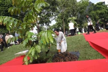 Puan Maharani Ajak Delegasi...