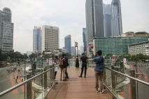 Warga Antre Swafoto...